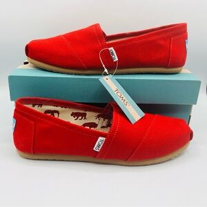 TOMS Red Classic Alpargata Canvas Slip On Shoes Size 8 Women’s Brand New Box